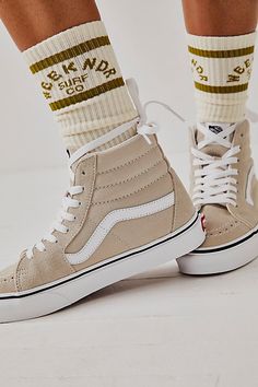 Womens Vans High Tops Outfit, Women’s Vans Shoes, High Top Vans Aesthetic, Vans High Tops Outfit, Vans Shoes Aesthetic, Van High Tops, Van High Tops Outfit, Vans Clothes, High Top Shoes For Women