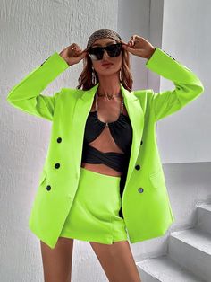 This striking neon green lapel collar double breasted blazer jacket is perfect for making a statement. Its luxurious and eye-catching design makes it the ideal choice to stand out from the crowd. Crafted from soft, lightweight fabric, this blazer is both comfortable and stylish. (Jacket Only) 95% Polyester, 5% Spandex Imported Polyester lining Pull On closure Machine Wash Brand Size Dress Bust Waist Hip XS 0-2 31-32.5'' 23-24'' 31-34" S 4--6 33-35'' 25-26'' 35-37" M 8--10 35-36'' 27-28'' 38-39" Neon Yellow Outfit Ideas, Trendy Fitted Double-breasted Blazer, Chic Green Blazer Dress For Office, Spring Green Blazer With Double Button Closure, Green Double-breasted Outerwear With Double Button Closure, Green Single Breasted Blazer Dress For Workwear, Green Double-breasted Blazer For Office, Green Double-breasted Office Blazer, Double-breasted Green Blazer For Office