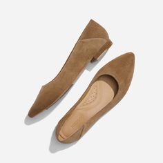 From sunrise to sunset, these functional yet fashionable flats take any look up a notch. They’re classy, comfortable, and a closet essential. | Fina Pointed Toe Flat Shoes . Size 6.5 Mule Sneakers, Old Shoes, Heel Caps, Pointed Toe Flats, Sneaker Heels, Rubber Heels, Fashion Flats, Slip On Sneakers, Flat Shoes