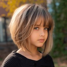 Angled Bob with Subtle Highlights Teen Haircuts, Kids Haircuts, Bob Haircut For Girls, Best Pic, Subtle Highlights, Angled Bob