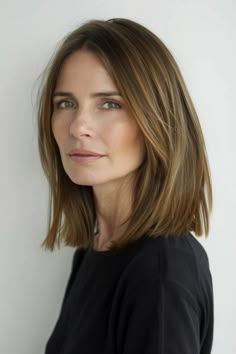 Haircut For Below Shoulder Length Hair, Bob Hairstyle Women Over 40, Hairstyles For Medium Length Hair Over 40, Medium Length Haircut Brown, Medium Hair Brown, Hairstyles For Over 40, Hairstyle 2025, Long Brown Bob, Haircut 2025