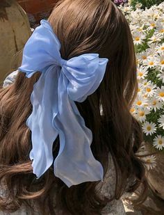 Hairstyles Unique, Kueez Celebrity, Smile Makeup, Ribbon Hair, Prom Hairstyles, Hair Decorations, Instagram Model, Hair Length, Blue Bow