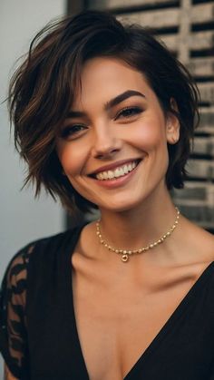 Short Hairstyle With Long Bangs, Ear Length Hair Round Face, Mom Short Haircut, Short Choppy Hairstyle Women Round Face, Short Haircut For Women With Bangs, Hair Round Face Medium, Short Length Haircut For Round Faces, Short Hairstyles With Bangs Round Face, Short Hairstyle For Thinner Hair