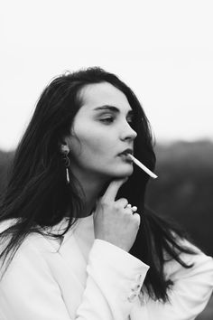 smoking is harmful to your health, курение вредит вашему здоровью Facial Expression, Art Refs, High Contrast, Facial Expressions, Great Photos, Photo Inspiration, Facial, Black White, Black And White