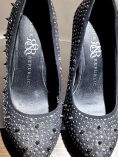 Rock out these black studded pumps Eighties Style in good condition size 8.5 Eighties Style, Womens Pumps, Nottingham, Shoes Black, Womens Heels, Pump Shoes, The Money, Punk Rock, Women's Pumps