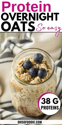 Text reads protein overnight oats Dairy Free Overnight Oats, High Protein Overnight Oats, Oats With Yogurt, Eat More Protein, Oats Protein, Oatmeal In A Jar