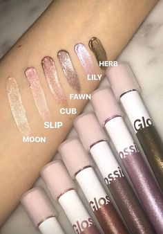 I’m so glad that Glossier recently released their new Lidstar line. Read more for swatches of all six shades + a discount on your entire Glossier order! Lipgloss Shades, Glossier Lidstar, Natural Hair Mask, Routine Skin, Beauty Tips For Face, Lip Glosses, Makeup Skin Care