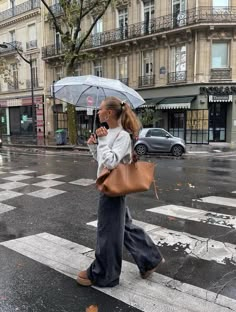 #outfit #aesthetic #inspiration #tendance Autum Outfit, Amsterdam Outfit, 2023 Aesthetic, Amsterdam Fashion, Fall Faves, Paris Aesthetic, Nyc Life