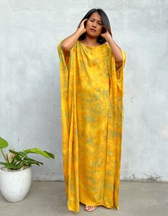 MALA handworks Mia Boat Neck Kaftan in Yellow Tie Dye Free Size Dress With Batwing Sleeves, Free Size Batwing Sleeve Dress, Spring Batwing Sleeve Kaftan, Elegant Yellow Kaftan For Vacation, Elegant Summer Kaftan With Batwing Sleeves, Elegant Spring Kaftan With Batwing Sleeves, Summer Kaftan With Batwing Sleeves, Summer Maxi Tunic, Elegant Batwing Sleeve Maxi Dress For Summer