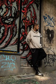 Rocking the off-white colored Ravemore Hardcore Hoodie with some mad tribals on the sleeves and back. Off White Color