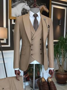 Men's Suit Camel Peak Lapel Groom Tuxedos Wedding Dress Prom Party 3 Piece Suit | eBay Stylish Mens Suits, Slim Fit Suit Men, Classy Suits, Dress Suits For Men, Chique Outfits, Designer Suits For Men, Suits Men, Men Stylish Dress, Mens Casual Dress Outfits