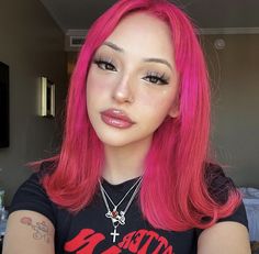 Howleen Wolf, Long Pink Hair, Pink Hair Dye, Hot Pink Hair, Colour Hair, Neon Hair, Semi Permanent Hair Color, Hair Icon