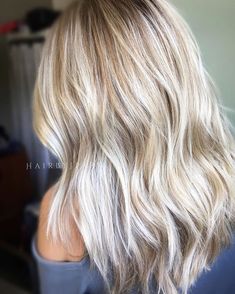 Blonde Highlights With Layers, Highlights With Layers, Icy Blonde Highlights, Get Prettier, Root Smudge, Beige Blond, Blonde Makeup, Pretty Blonde, Icy Blonde