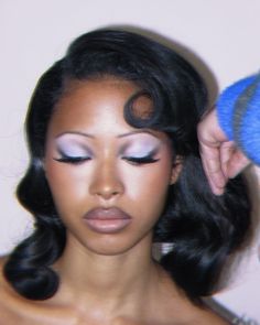 1920s Makeup Black Women, Pisces Makeup, Cybercore Makeup, 1920s Prom, Goddess Core, Editorial Glam, 2000s Makeup Looks, Cool Palette, Straight Natural