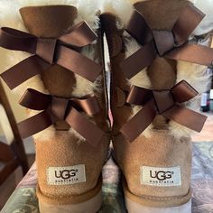 Ugg Bailey Bow Boots Size 6 And Have Only Been Wore A Couple Of Times!! Uggs Bow Boots, Uggs Bow, Bow Uggs, Cute Uggs, Uggs With Bows, Ugg Bailey Bow, Grunge Pictures, Bailey Bow Uggs, Bow Boots