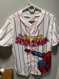 Spider Man Fit, Spiderman Clothing, Fashionable Mens Outfits, Spiderman Fits, Spider Man Inspired Fits, Spiderman Jacket Y2k, Spiderman Clothes, Baseball Jersey