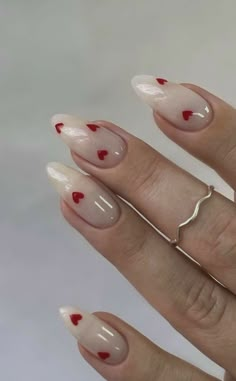 Casual Nails, Round Nails, Heart Nails, Chic Nails, Valentine's Day Nails, Valentines Nails, Cute Acrylic Nails, Almond Nails, French Nails