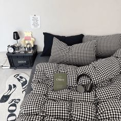 Black Gingham Duvet Cover Set. Black And White Gingham Bedding, Black Dorm Room Ideas, Bedroom Reset, Maximalism Room, Gingham Duvet Cover, Gingham Bedding, Black And White Bedding, Gothic Homes, Dark Academia Room Decor