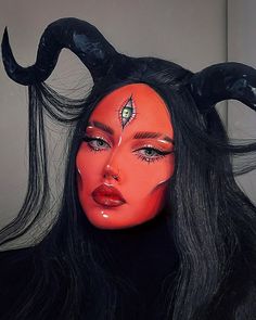 Devil Makeup Halloween, Demon Halloween Costume, Demon Makeup, Devil Makeup, Tenacious D, Creepy Costumes, Halloween Makeup Diy, Halloween Makeup Pretty