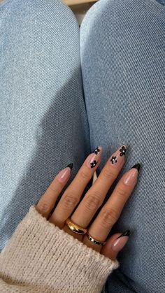 Feb Nails, Nails Tutorial, Romantic Nails, Daisy Nails, Vibrant Nails, Cute Summer Nails, Nails 2023, Nails Black, Colorful Nail Designs