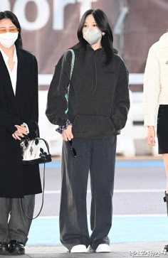 Asian Airport Outfit, Airport Outfit Korean, Twice Airport Fashion, Mina Airport, Twice Airport, Outfit Korean, Fashion Idol