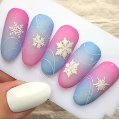 Nail Art Noel, Snow Nails, Xmas Nail Art, Unghie Sfumate, Red Nail Art, Gel Nail Art Designs, Pretty Nail Art Designs