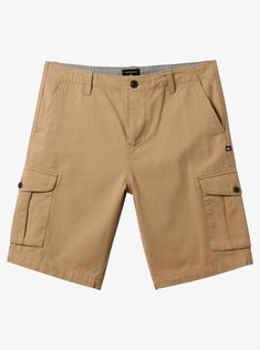 Update your workwear collection with Quiksilver's Crucial Battle Cargo Shorts. Crafted from peached cotton twill fabric, these shorts have a straight fit with zipper and button closure, and pockets galore. Woven label branding added an elevated finish. Featured here in the Khaki colorway.Features Fabric: Peached cotton Short Cargo, Blouse Jeans, Cargo Shorts Men, Shorts Cargo, Rich Fabric, Woven Labels, Woven Label, Jogger Jeans, Cotton Twill Fabric