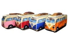 Carry your lunch in style and show off your love of VW camper vans with this fully insulated lunch bag Essential Camping Gear, Vw Camper Van, Vintage Lunch Boxes, Vintage Lunch, Volkswagen Camper, Best Lunch Bags, Vw Campervan, Volkswagen Bus, Vw Van