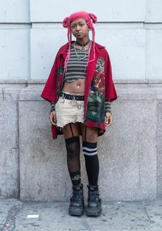 Thrifted Pants, Nyc Looks, New Rocks, Gender Fluid Fashion, Belt Skirt, Cut Top, Afro Punk, My Jewelry, Estilo Punk