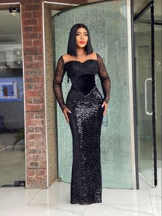 Black Lace Gown Styles Aso Ebi, Lace Dinner Dresses Classy Elegant Long, Black Lace Dress Outfit Wedding Guest, Black Long Gown Classy, Dinner Gowns Classy Style Nigeria, Dinner Gowns Nigerian Long, Black Asoebi Lace Styles, Dinner Gowns Evening Dresses Nigerian, Elegant Black Dress Classy Long