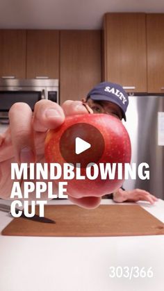 Michael Tchao on Instagram: "Today I learned how cut an apple like a genius!  This way reduces the exposure to oxygen and prevents the apple from going brown🤯  #mindblown #apple #knifeskills #lifehack #funfact #chefsknife" How To Cut Apples, Apple Food Art, Fruit Prep, Morning Fruit, Kid Friendly Snacks, Homemade Fruit Leather, Flavored Waters, Fruit Carvings, Food Plating Techniques