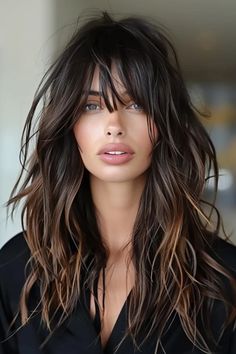 Woman with long wavy brunette hair and bangs, blue eyes, and subtle makeup looking at the camera. Server Hairstyles Restaurant, Server Hairstyles, Hairstyle Drawings, Hairstyle Bow, Crochet Bob, Hottest Haircuts, Hairstyle Drawing, Bow Hairstyles, Hairstyles Drawing