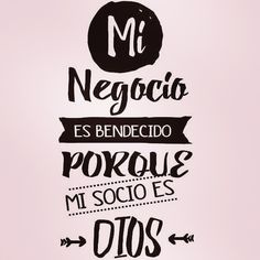 some type of lettering that is black and white with the words in spanish on it