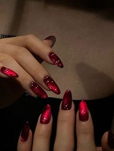 Hot Short Nails, Pretty Gel Nails Short, Short Vampire Nails, Pretty Purple Aesthetic, Red Purple Nails, Purple And Red Nails, Kutek Disney, Teal Nails, 91 Days