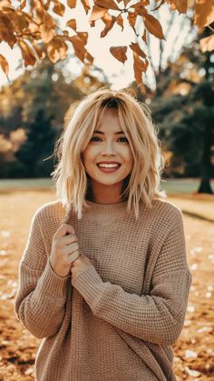 62 Trendy Fall Hair Colors 2024: Ideas for Brunettes, Blondes, and More Trendy Hairstyles For Fall 2024, Hair 2024 Fall, Blonde Autumn Hair, Fall Hair Colors For Blondes Short, Autumn Hair Colors 2024, Trendy Fall Hair Color For Blondes, Fun Fall Hair Colors For Blondes, Fall Hair Trends 2024 Brunette, Fall Hair Color Trends For Blondes