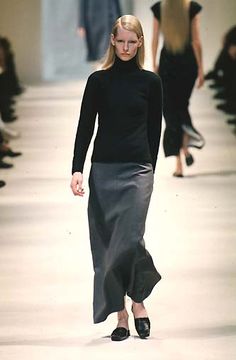 . 90s Jil Sander, Jil Sander 90s Runway, Vintage Jil Sander, Jil Sander Runway, Jil Sander 90s, Visual Notes, Basic Black Dress, 90s Runway Fashion