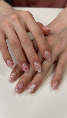 Japanese Gel Nail Designs, Nails Idea Summer, Nail Selfies, Simple Summer Nail Designs, Feminine Nails, Nail Polish Top Coat, Opi Top Coat, Glossy Nails, Chic Manicure