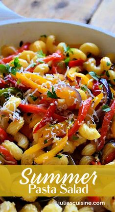 Summer Pasta Salad Pepper Pasta Salad, Easy Summer Pasta Salad, Bell Pepper Pasta, Easy Summer Pasta, Tomato Pasta Salad, Vegan Italian Recipes, Cooking Friends, Pepper Pasta