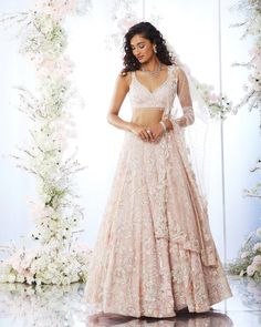 Pastel Pink Lehenga Bridesmaid, Pastel Lengha Bridesmaid, Light Pink Indian Outfit, Pastel Lehenga Simple, Pastel Pink Lengha, Light Pink Lengha, Blush Pink Lengha, Pastel Lehenga Bridesmaid, Modern Lehenga Designs Style