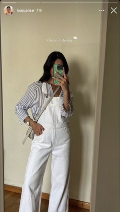 Overalls And Shirt Outfit, Overalls With Button Down Shirt, Overalls Outfit Office, Coastal Cowgirl Overalls, Outfits With White Overalls, Overall Outfit Spring, Bibs Outfit Women, White Denim Overalls Outfit, White Overalls Outfit Shorts