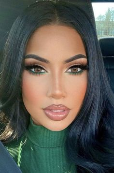 Green Dress Makeup, Prom Eye Makeup, Green Eyeshadow, Glamour Makeup, Makeup Pictures, Gorgeous Makeup