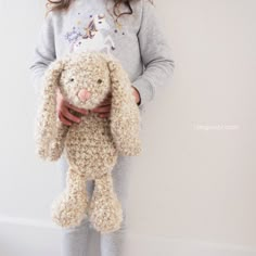 Floppy-eared stuffed bunny crochet pattern #DIY #Plushies One Skein Crochet, Double Crochet Decrease, Stuffed Bunny, Crochet Bunny Pattern, Easter Crochet Patterns, Crochet Decrease, Bunny Crochet, Crochet Rabbit, Easter Crochet