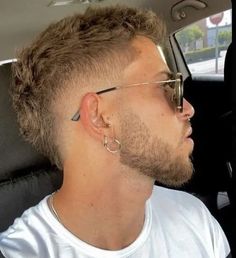 Burst Fade: Everything You Should Know About this Style Haircut Edgar, Haircut Mullet, Haircut Back, Men Fade Haircut Short, Short Fade Haircut, Mohawk Hairstyles Men