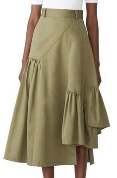 Short Skirt Styles, Floor Piano, Pola Rok, Fashion Work Outfit, Church Fits, Tracksuit Outfit, African Inspired Clothing, Fashion Design Drawings, Fashion Dresses Casual