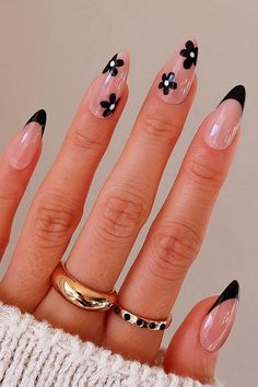 Black French Tip Press on Nails with Black Flowers Kutek Disney, Short Hairstyle, Prom Nails, Pretty Acrylic Nails, Chic Nails