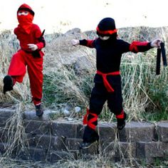 25 Stealthy Ninja Crafts for Kids Vampire Costume Diy, Diy Ninja, Pirate Costume Diy, Ninja Mask, Book Costumes