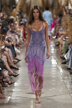 Fashion Week Dresses, Runway Dresses, Glam Dresses, Beautiful Gowns, Fancy Dresses, Purple Dress, Palm Springs