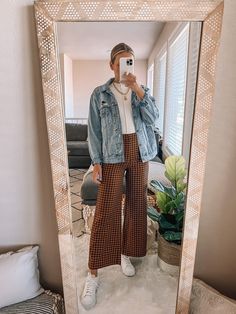 Wide Leg Teacher Outfit, Teacher Flare Pants, Casual Flare Pants Outfit, Denim Dress Pants Outfits, Flare Pants Teacher Outfit, Teacher Outfits Dress Pants, Cute Modest Teacher Outfits, Teacher Outfit 2023, Substitute Teacher Outfits Winter