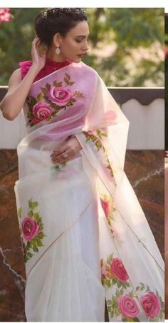 Dance All Night in Style with These - Party-Ready Dresses - Forward Dress Ideas for Girls Floral Sarees, Saree Painting Designs, Saree Painting, Saree Floral, Hand Painted Dress, Digital Flower, Organza Silk Saree, Organza Blouse, Sari Dress