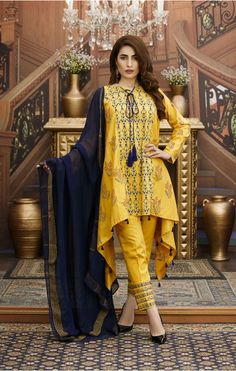 Casual Wear Dress, Kurti Designs Party Wear, Sleeves Designs For Dresses, Simple Pakistani Dresses, Designer Party Wear Dresses, Stylish Wedding Dresses, Pakistani Fashion Casual, Pakistani Dresses Casual, Pakistani Fashion Party Wear